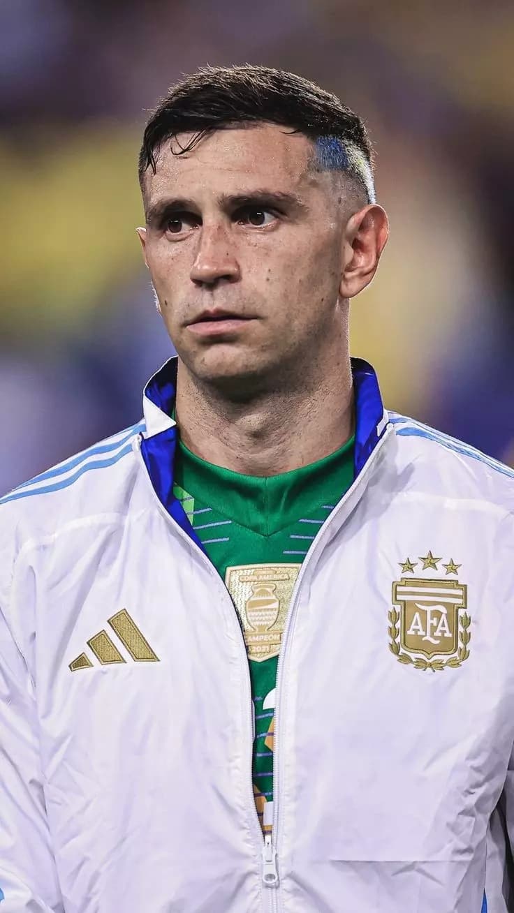 Emiliano Martínez (dibu) 🧤 thumbnail