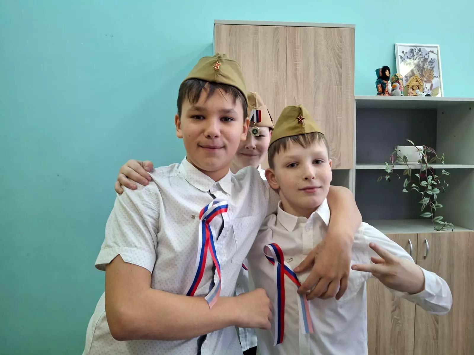 Dima and Sanya (Friends of the School) thumbnail