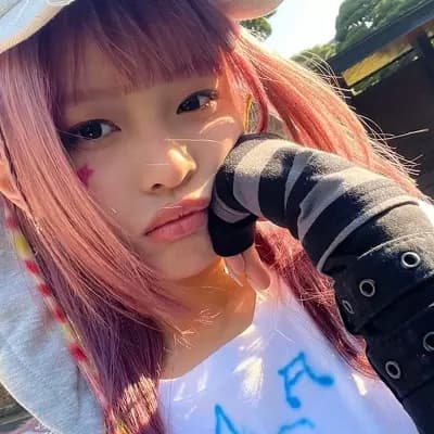 Hanni Pham thumbnail