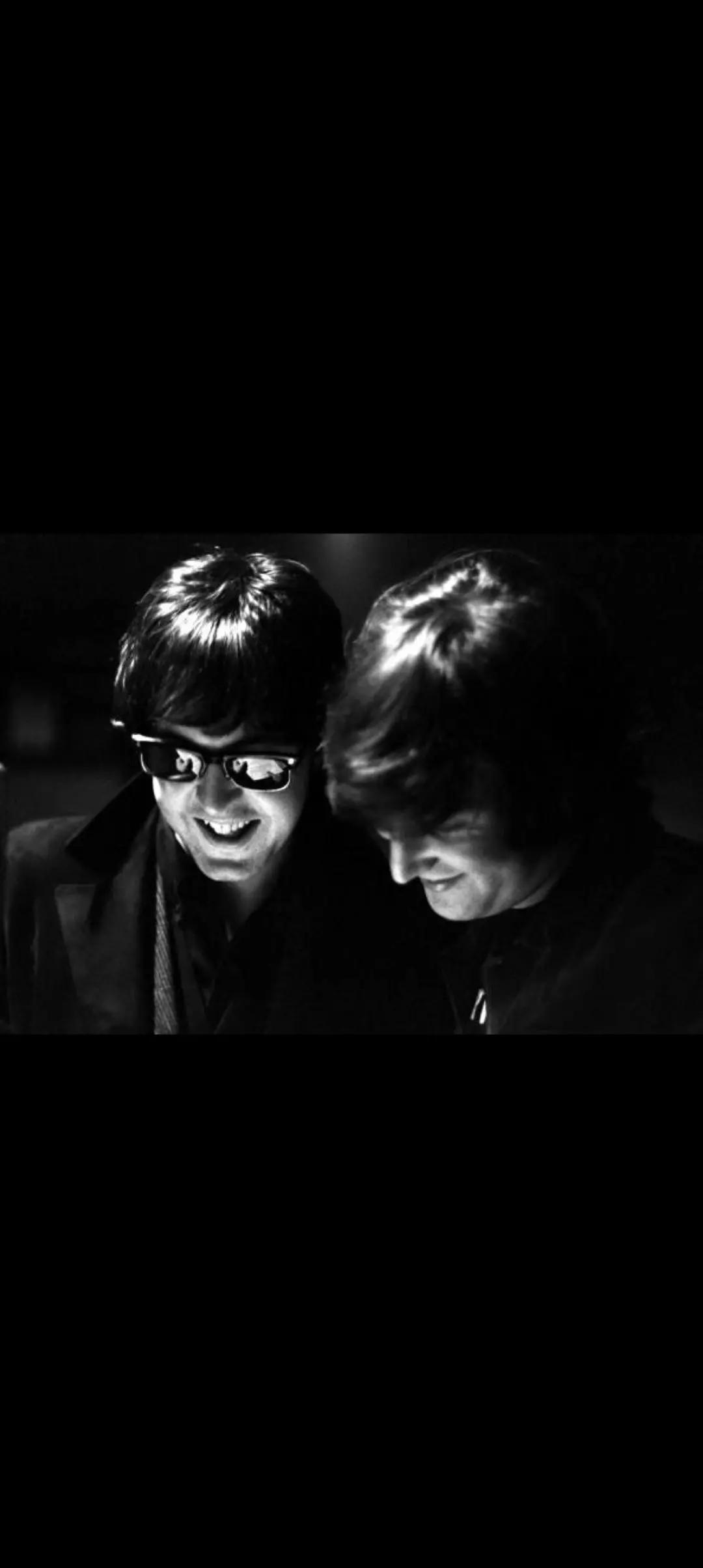 Paul McCartney and John Lennon thumbnail