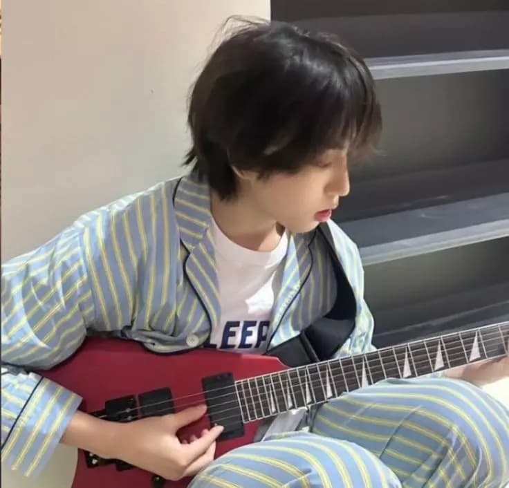 Han jisung thumbnail