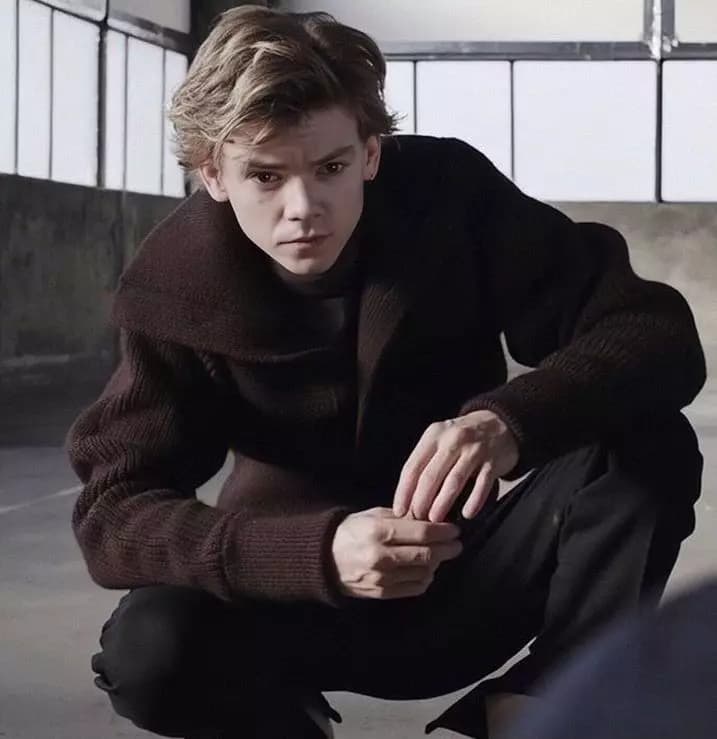 Thomas Sangster  thumbnail