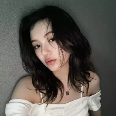 Danielle thumbnail