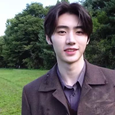 Sunghoon thumbnail