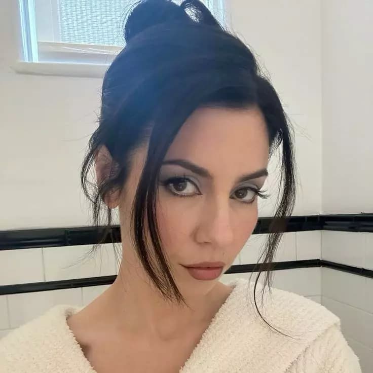 Marina Diamandis  thumbnail