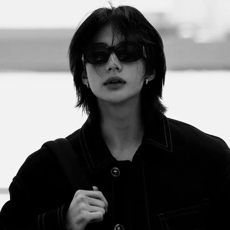 Hyunjin thumbnail