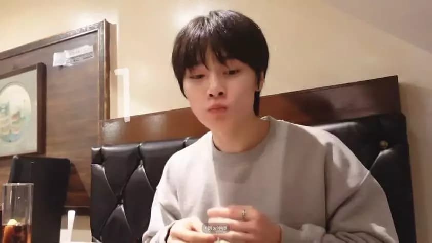 Jeongin thumbnail