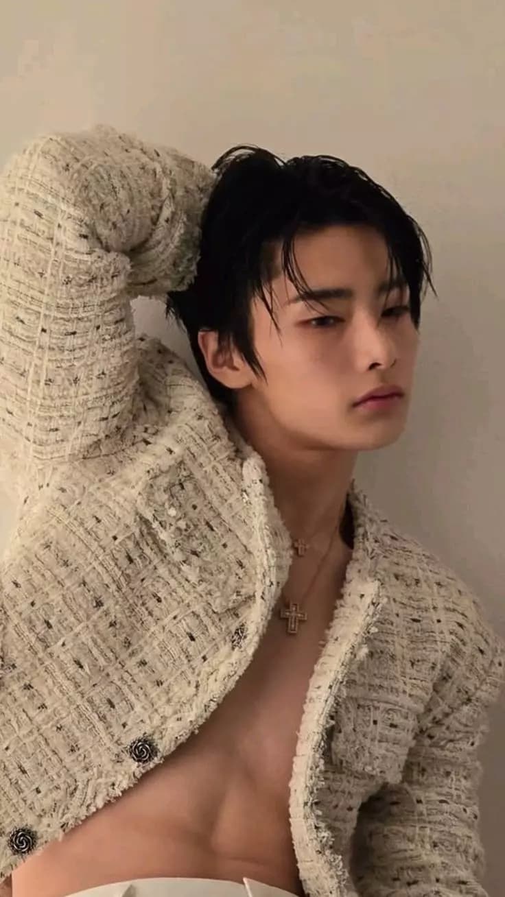 Jeongin thumbnail