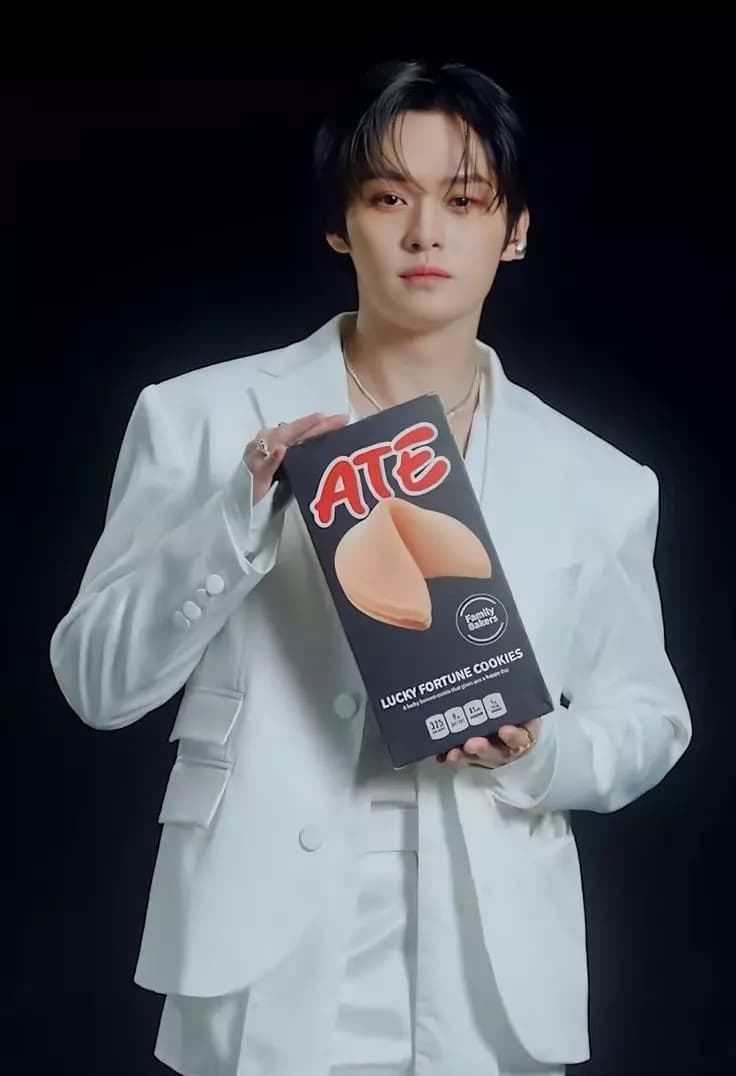 (Lee Minho) thumbnail