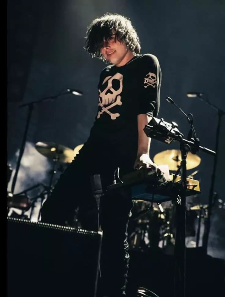 Gerard Way #1 thumbnail