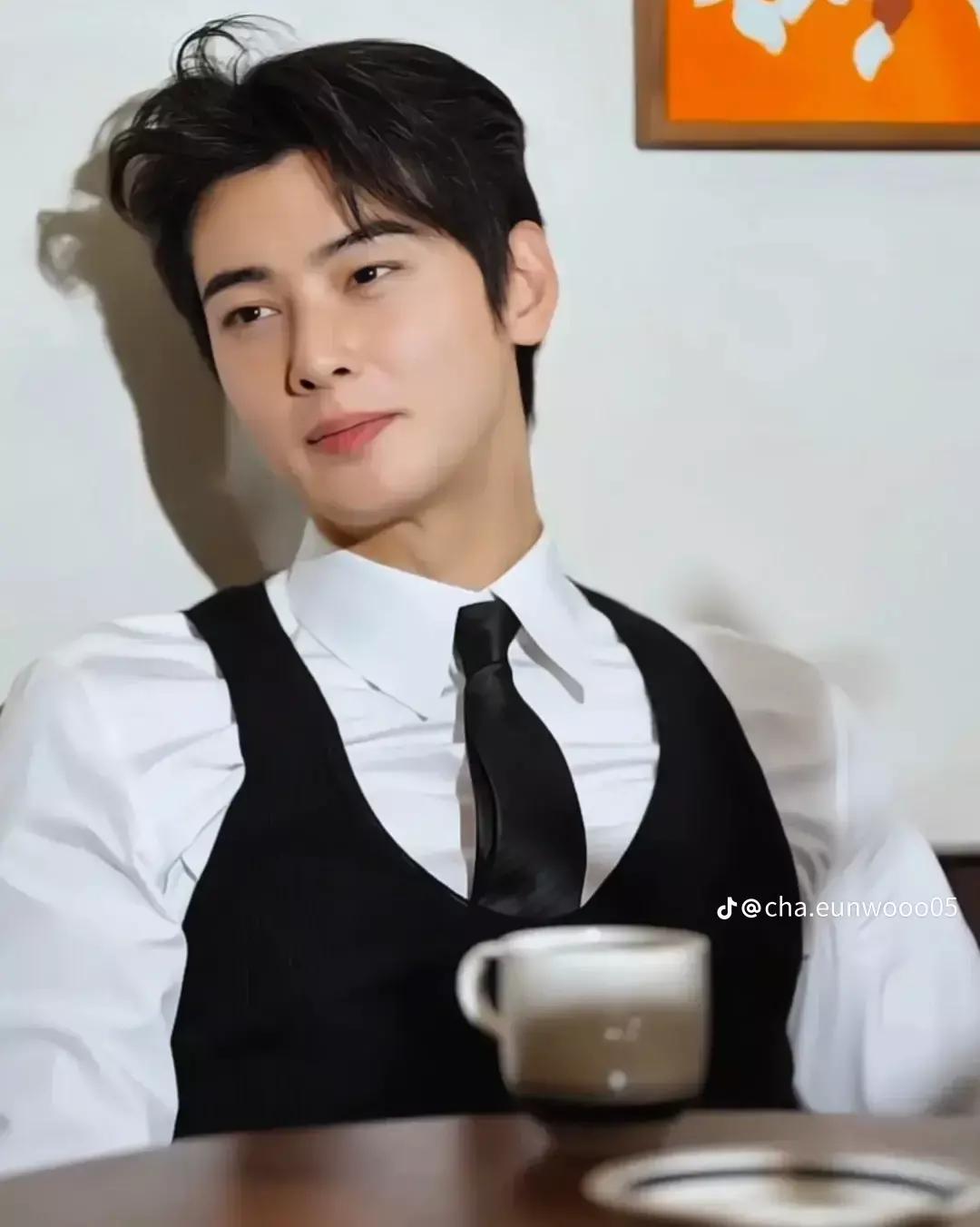 Eunwoo  thumbnail