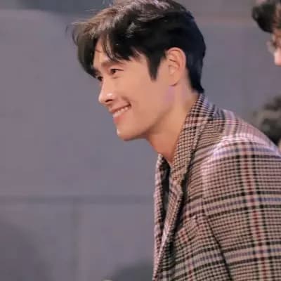 Lee Byung Hun thumbnail