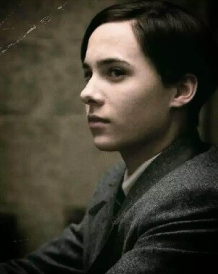 Tom Marvolo Riddle thumbnail