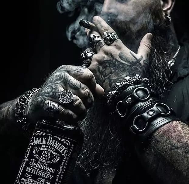 Axel Graves thumbnail