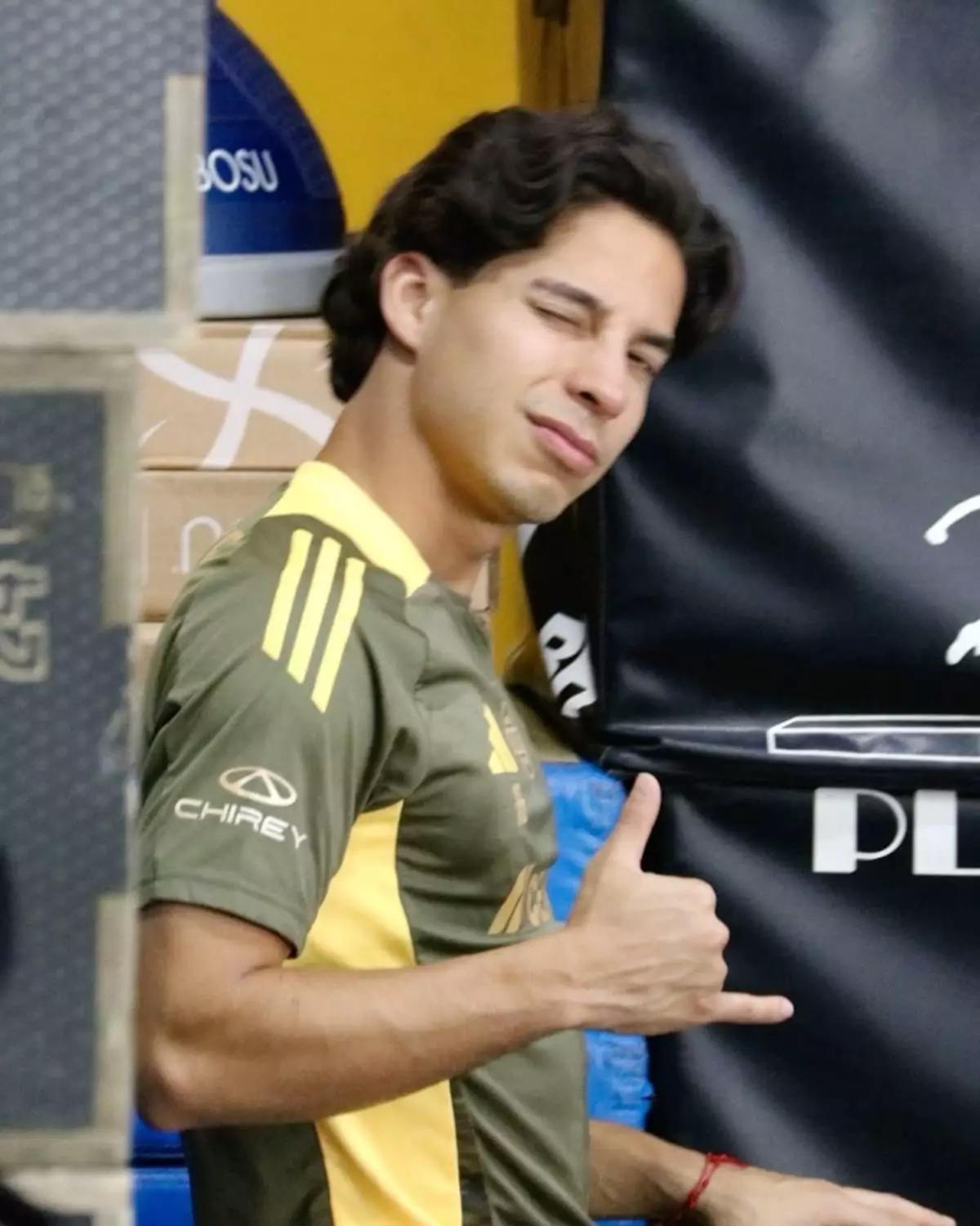 Diego Lainez  thumbnail