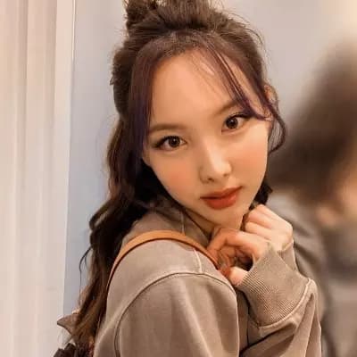 Nayeon thumbnail