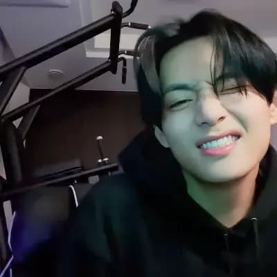 Kim taehyung  thumbnail