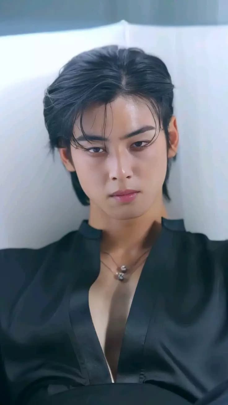 Cha Eun-Woo thumbnail