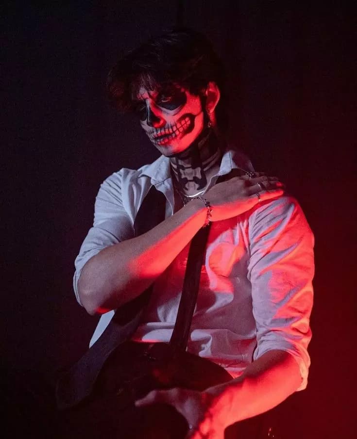 Lucifer - waiter thumbnail