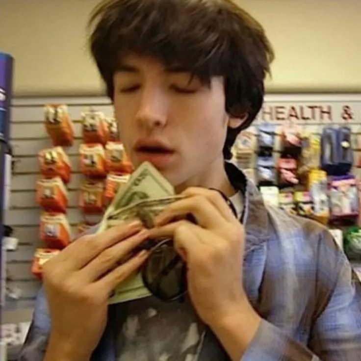Ezra Miller thumbnail