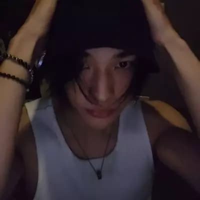 Hwang Hyunjin thumbnail