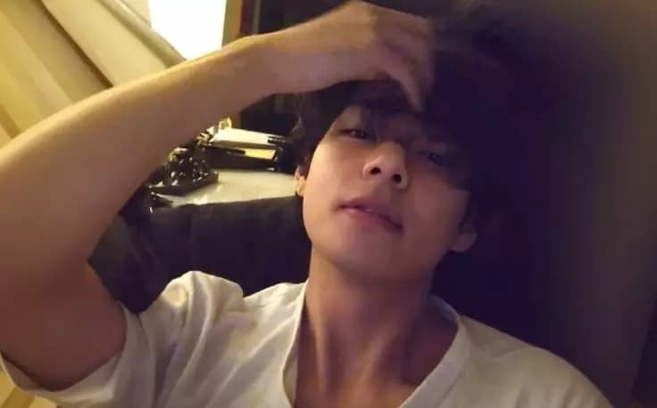 Kim Taehyung thumbnail