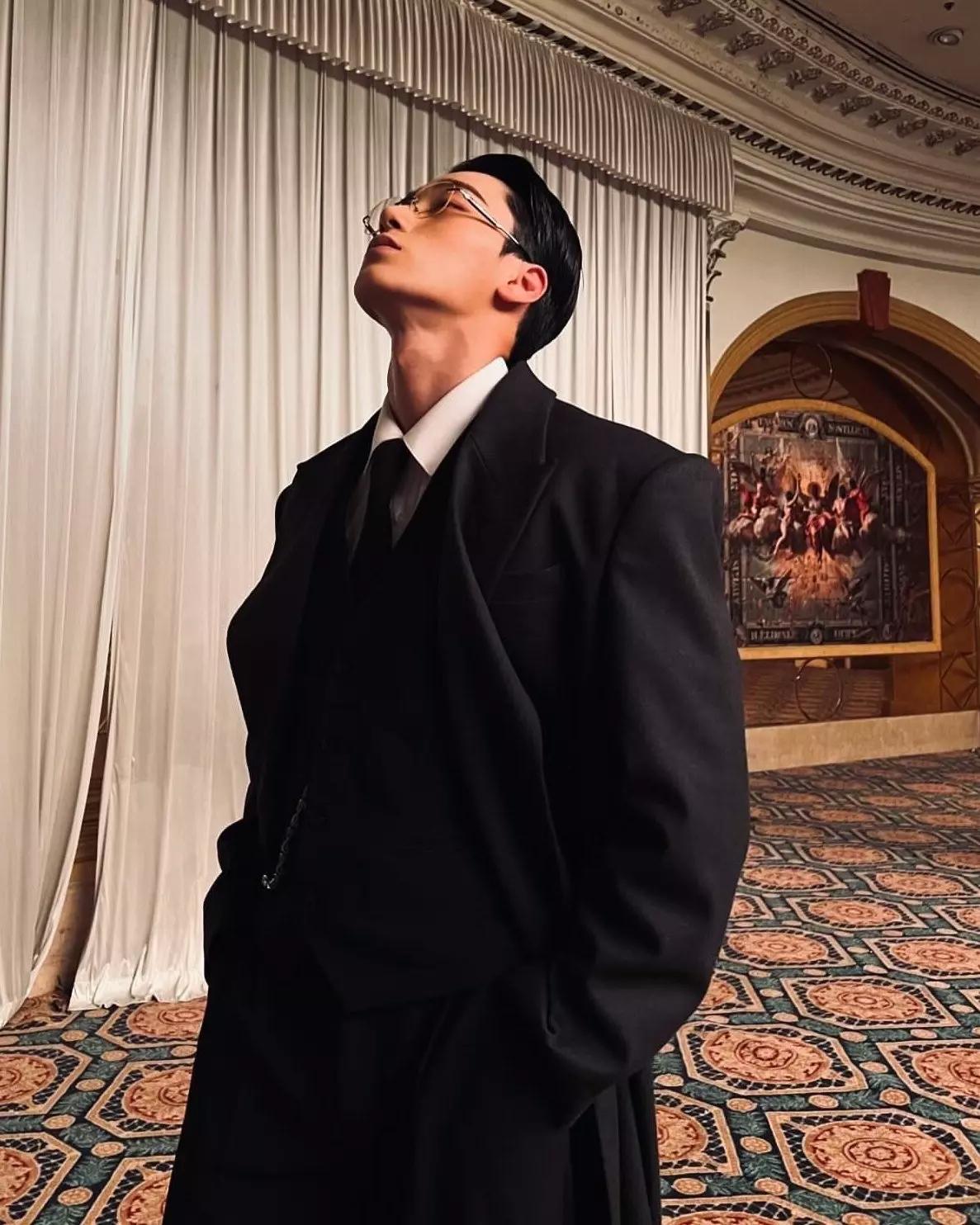 Choi San thumbnail