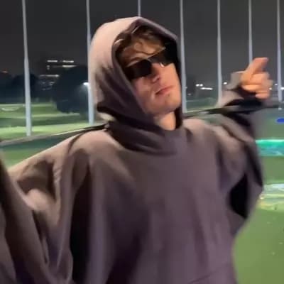 Alex thumbnail