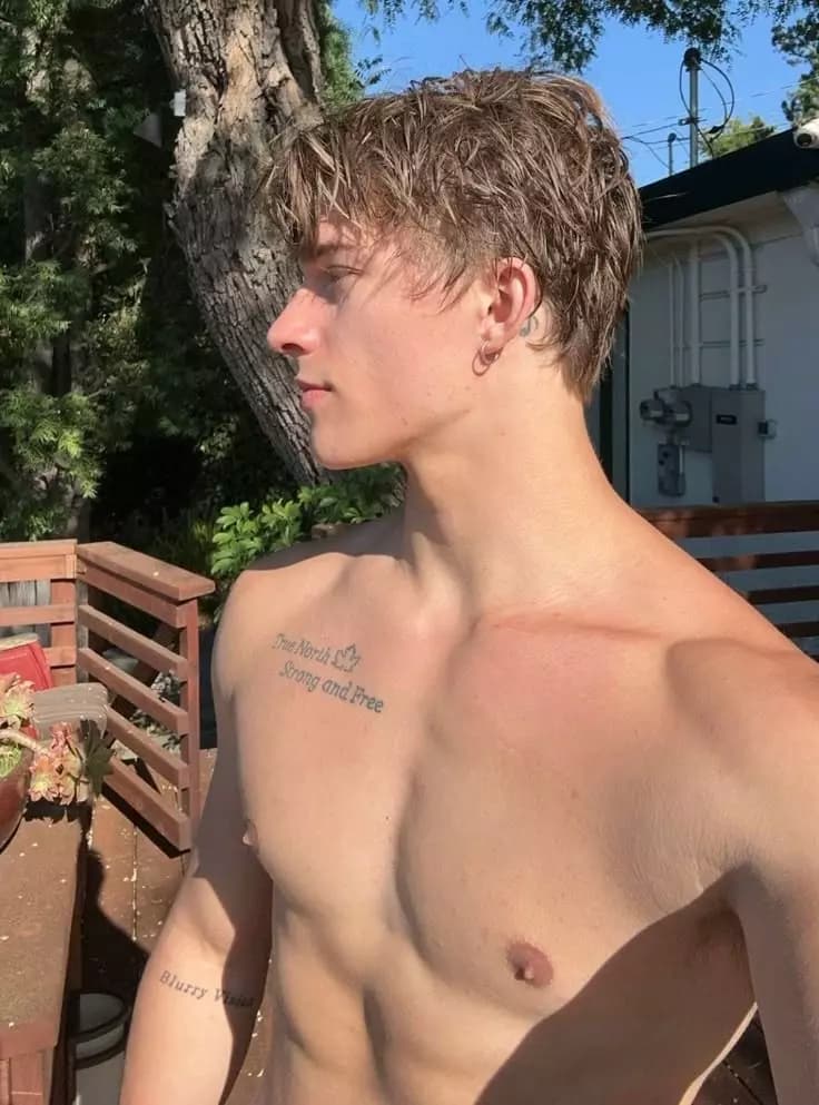 Nicollas thumbnail