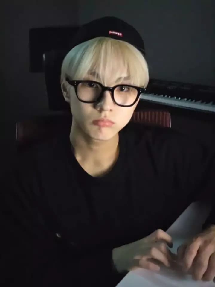 Yang Jungwon thumbnail