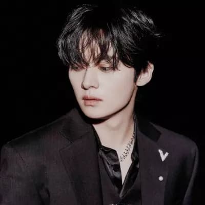 Lee Know thumbnail