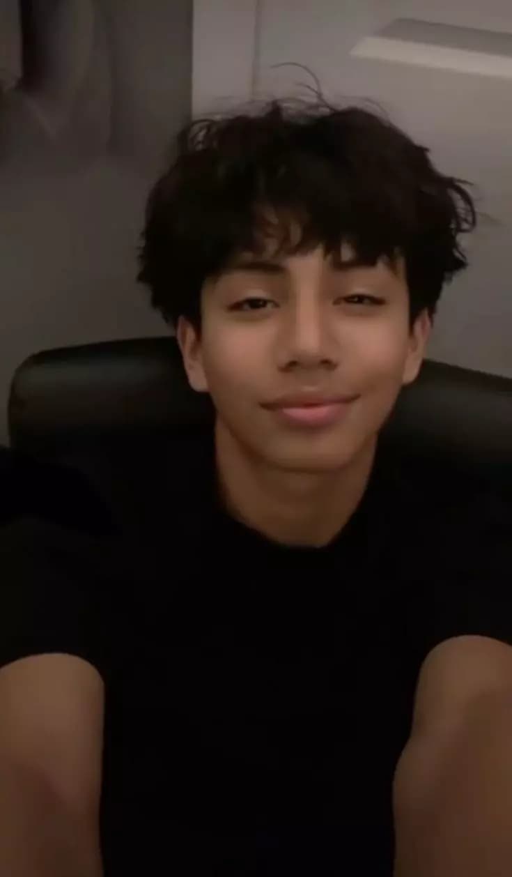 Alex  thumbnail