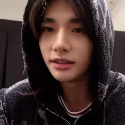 Hyunjin thumbnail