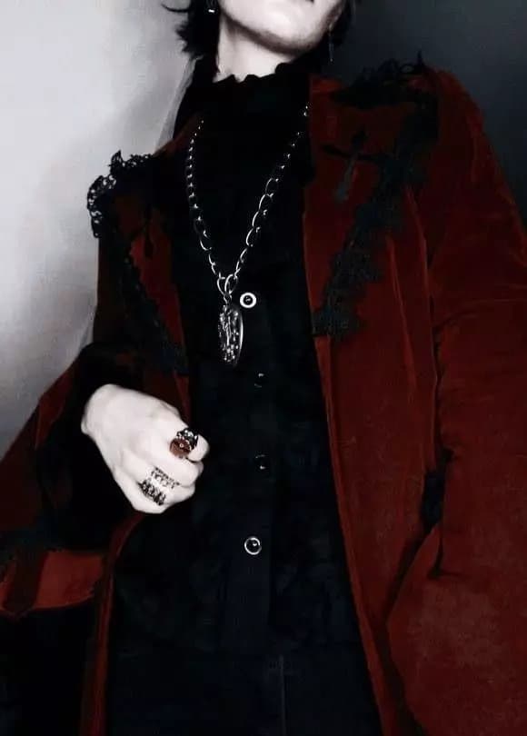 Alistair Finnegan // Vampir thumbnail