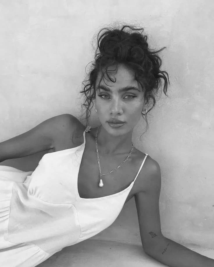 Ayla Mendes thumbnail