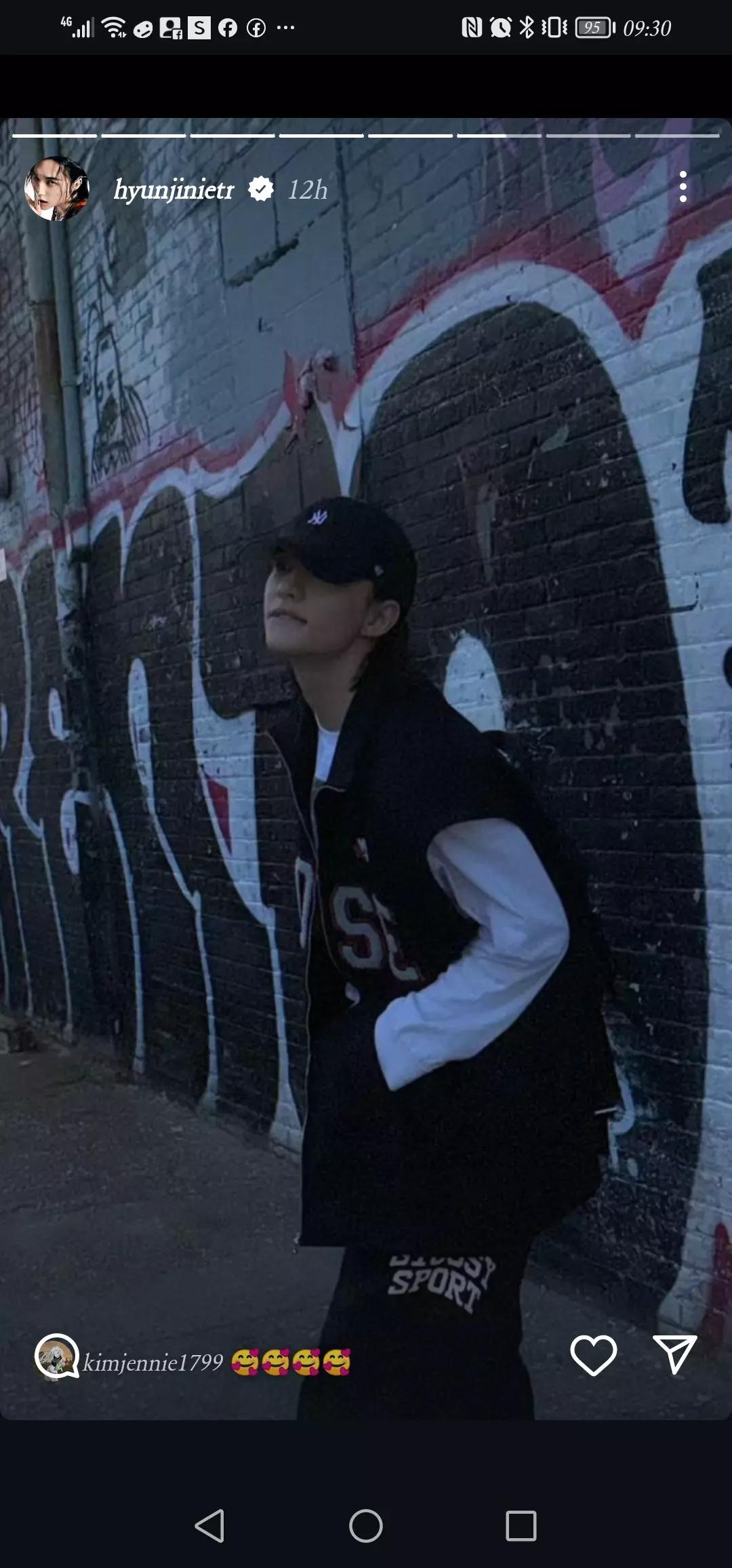 Hyunjin Hwang  thumbnail