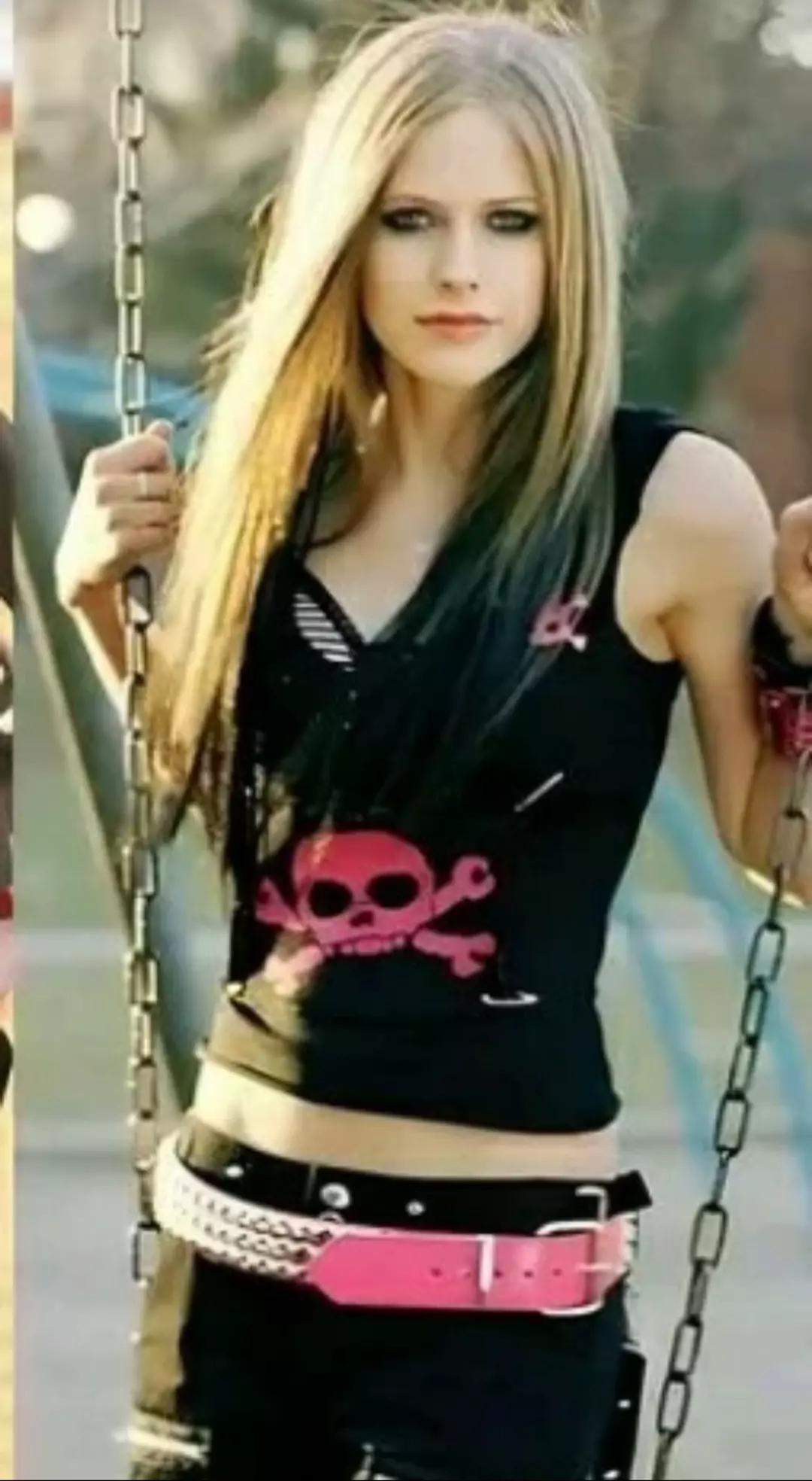 Avril Lavigne Skatergirl thumbnail