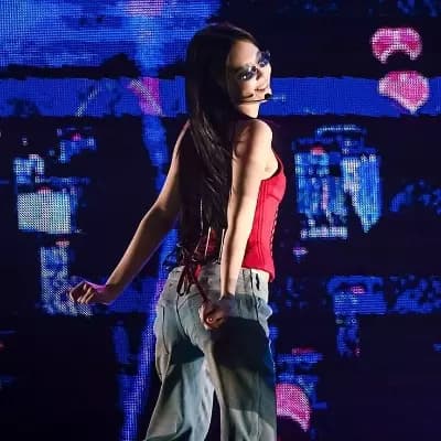 Jennie thumbnail