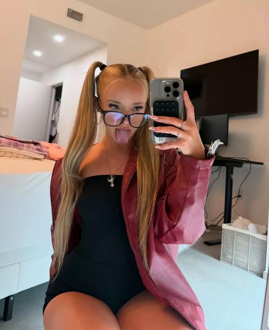 Julia thumbnail
