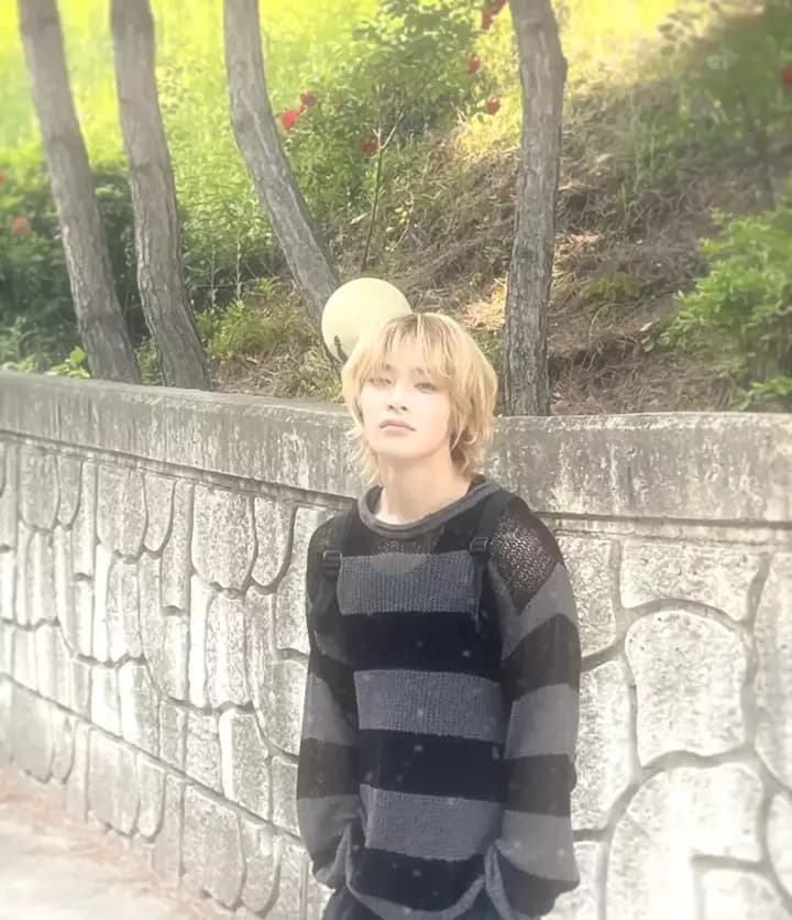 Jeongin thumbnail