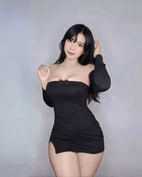 Karely thumbnail