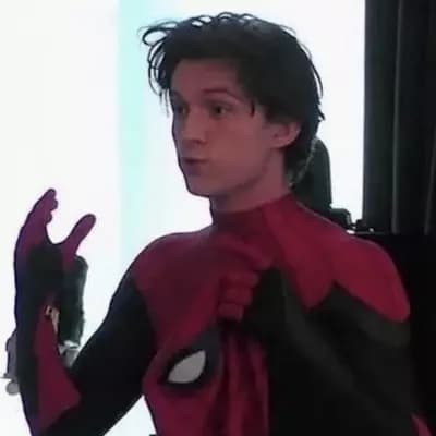 Peter Parker || nerd e gamer🕷 thumbnail