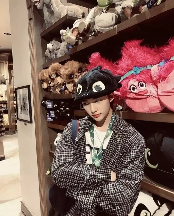 Hyunjin - Hyunlix thumbnail
