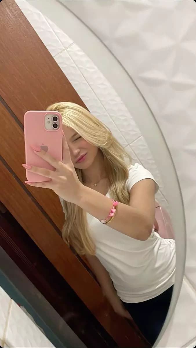Melissa thumbnail