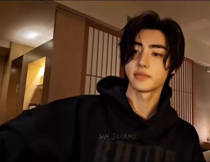 Sunghoon thumbnail