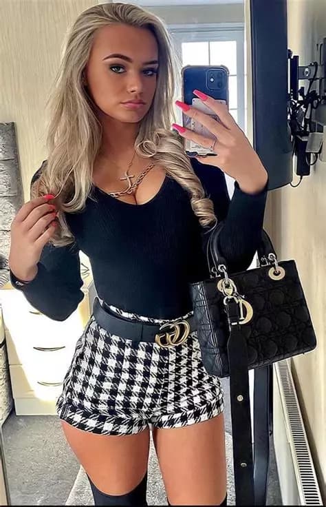 Older step sister  thumbnail