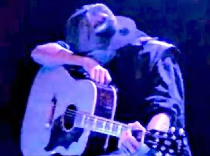 Tom Kaulitz - If she's alive, I stop smoking. thumbnail