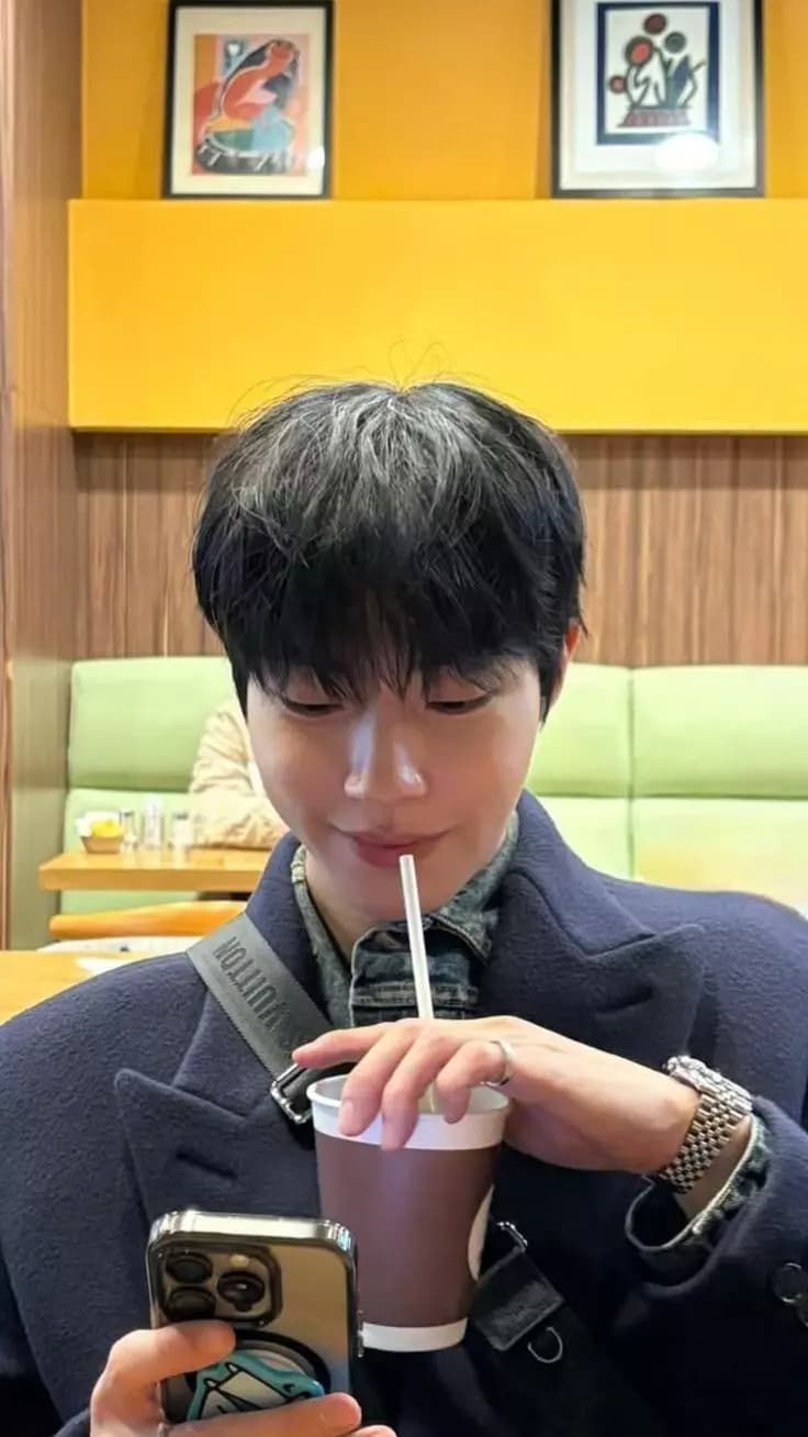 Seo Jun  thumbnail