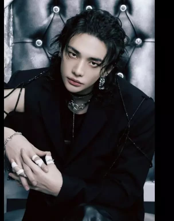 Hyunjin  thumbnail