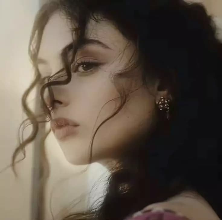 Ella Vergara  thumbnail
